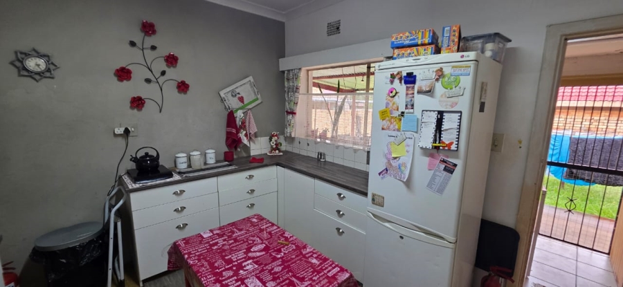 5 Bedroom Property for Sale in Stilfontein North West